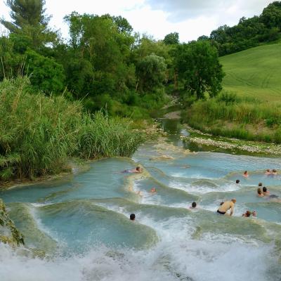 Saturnia 2198751 1920