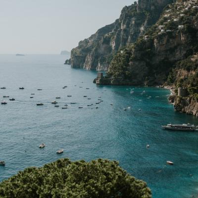 Wysoki Kat Strzalu Z Pieknym Widokiem Na Wybrzeze Amalfi We Wloszech